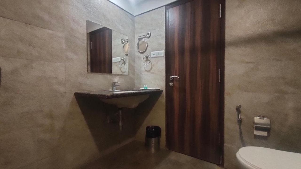 Hotel Sach Regency Ананд Экстерьер фото